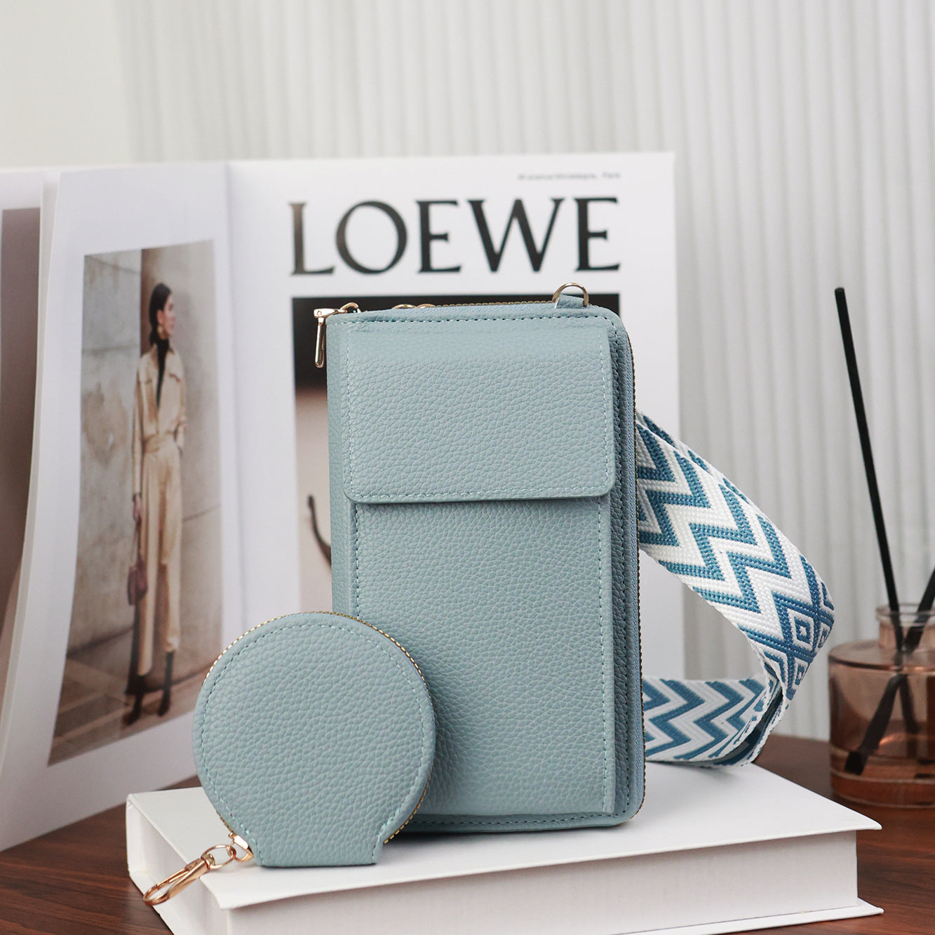 👜 50% sleva🔥 Dámská crossbody taška na mobilní telefon s širokým popruhem ✅Dobírka