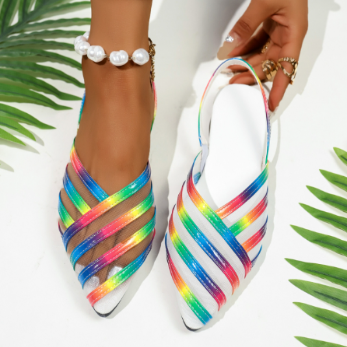 ✨👡50% de descuento✨【36-43】Nuevas sandalias planas de malla colorida con punta puntiaguda y diseño calado para mujer. ✅Pago contra entrega ✅2 artículos con un 70% de descuento.